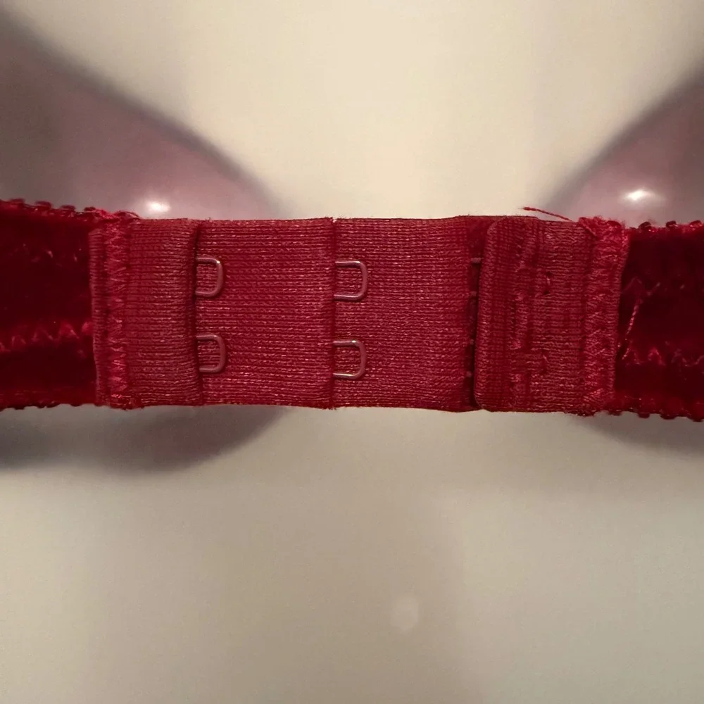 Victoria's Secret Vintage Burgundy Velvet Underwire Bra 34B Made USA Y2K